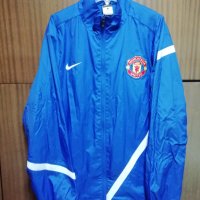 Manchester United Nike оригинално яке горнище горница Манчестър Юнайтед , снимка 1 - Спортни дрехи, екипи - 41510209