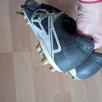43 номер футболни обувки, снимка 1 - Футбол - 42025290