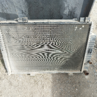 Радиатор за Мерцедес Ц класа W202, снимка 1 - Части - 44827950