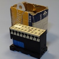 контролно реле Siemens 3TJ1110-OAMO control relay 220V, снимка 11 - Резервни части за машини - 39383069