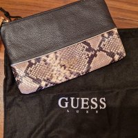 Чанта клъч на Guess , снимка 4 - Чанти - 44356894