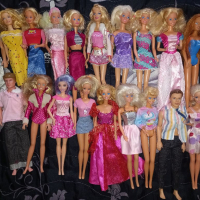 Голяма колекция от кукли барби, снимка 1 - Кукли - 36273398