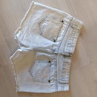 Дънкови панталонки см-10лв, снимка 2 - Къси панталони и бермуди - 41767092
