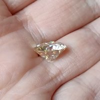 Спешно Уникален Топ 6,7 карата Фенси Златно G-H диамант мойсанит diamond Moissanite, снимка 2 - Други - 35754518
