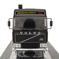 Volvo F12 влекач 1981 - мащаб 1:43 на IXO моделът е нов в PVC дисплей-кейс, снимка 12 - Колекции - 41964733