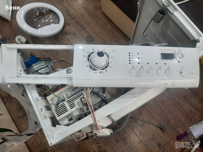 Пералня Zanussi ZWG 7100 за части, снимка 1