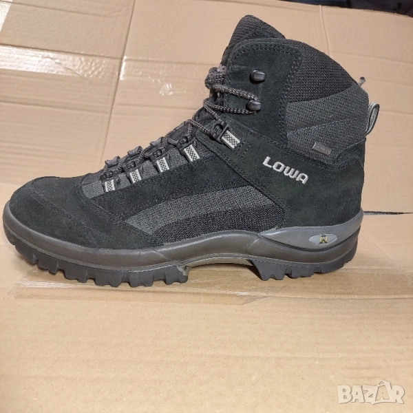 туристически/ ловни  обувки Lowa cascade gtx Gore-Tex номер 45 , снимка 1