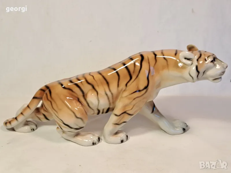 Royal dux Bohemia голяма порцеланова фигура тигър, снимка 1