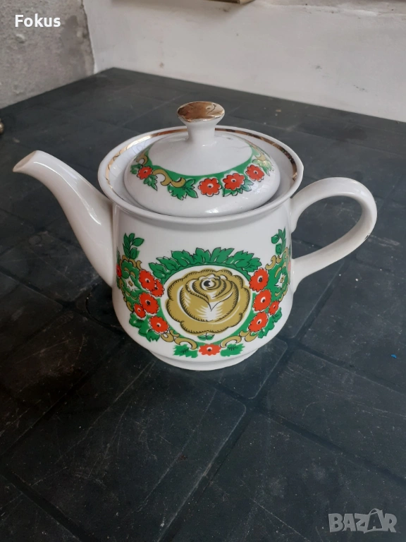 Чайник - руски порцелан, снимка 1