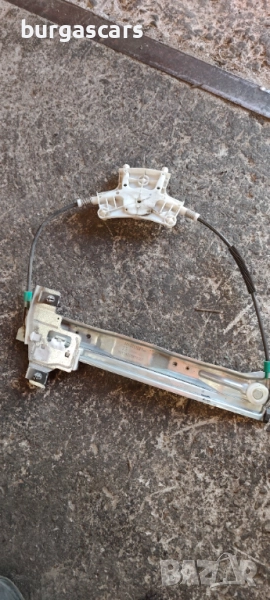 Стъклоповдигач задна дясна врата Peugeot 407 - 50кв, снимка 1