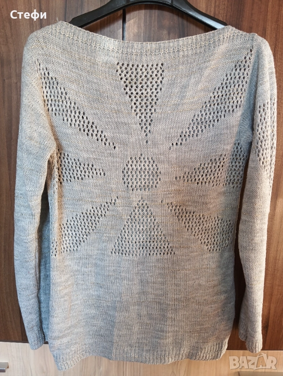 Дамски пуловер номер М, снимка 1
