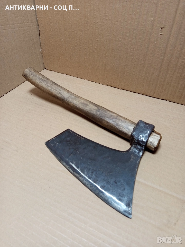 Соц Стара Ръчно Кована Дърводелска Брадва Кривица. Номер 605., снимка 1
