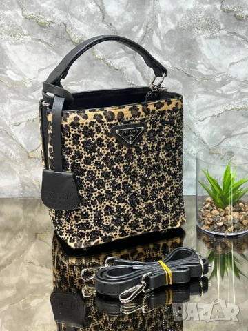 чанти prada ⬆️ 18 CM ➡️ 17 CM , снимка 8 - Чанти - 51258942