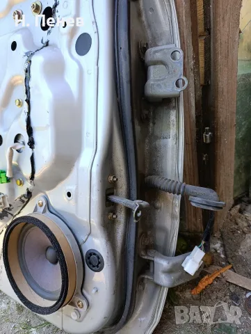 Задна лява врата Subaru Legacy, Outback , снимка 12 - Части - 55705765