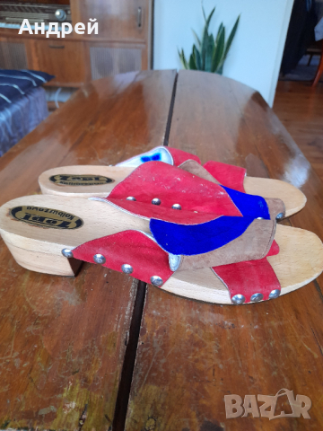 Стари дървени чехли, снимка 2 - Други ценни предмети - 44827144