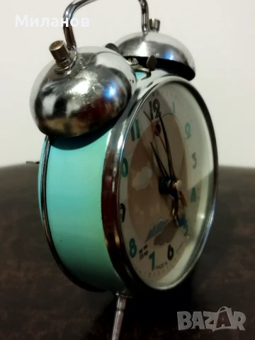 Стар механичен анимиран будилник, настолен часовник, снимка 6 - Антикварни и старинни предмети - 50983293