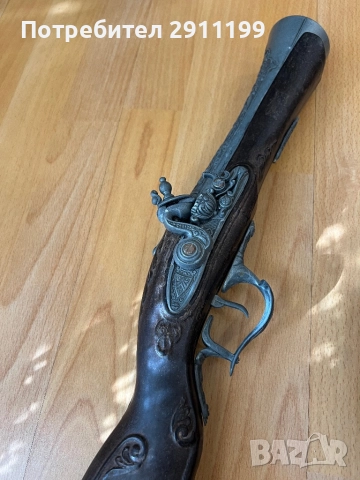 Реплика на кремъклия, комплект от два еднакви, снимка 3 - Антикварни и старинни предмети - 52812383