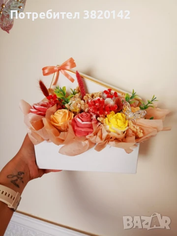 Подаръчна кутия с ароматни сапунени цветя , снимка 3 - Подаръци за рожден ден - 50846330