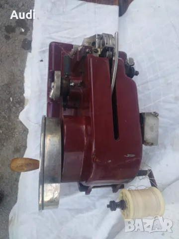 GRITZNER двойна машина за ръчно управление. Старинна, масивна за професионална употреба! Много масив, снимка 5 - Шевни машини - 49935401