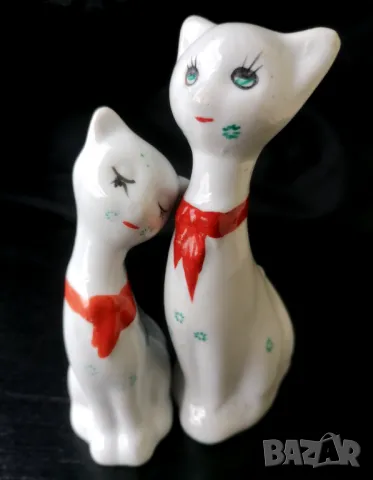 Двойка Котки 