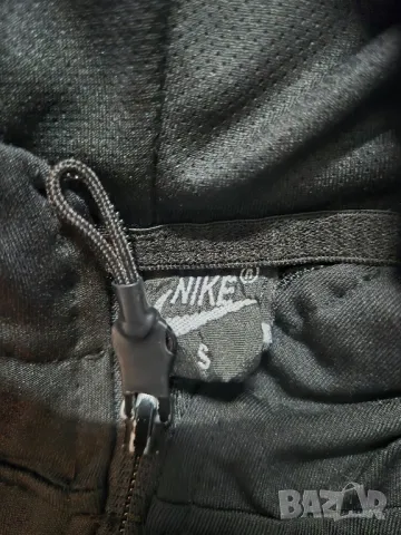 Nike pro , снимка 3 - Детски анцузи и суичери - 49681255