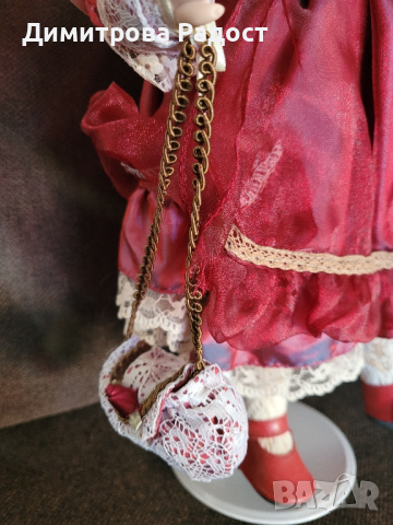 Порцеланова колекционерска кукла на Leonardo! Състояние използвано като ново! , снимка 2 - Колекции - 44919017