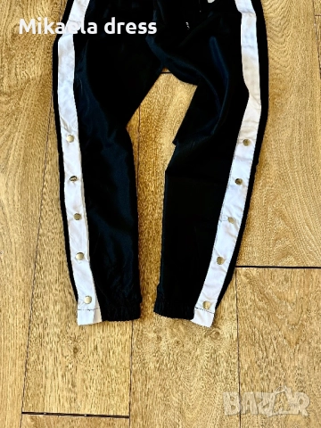 Страхотен суперудобен спортен панталон Nike.С М Л размер, снимка 3 - Панталони - 51959232