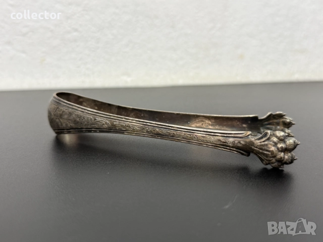 Стара дебело посребрена щипка за лед / сладки. №7780