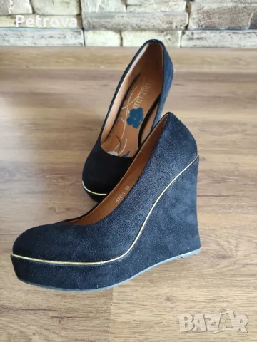 Черни платформи , снимка 3 - Дамски елегантни обувки - 47338828