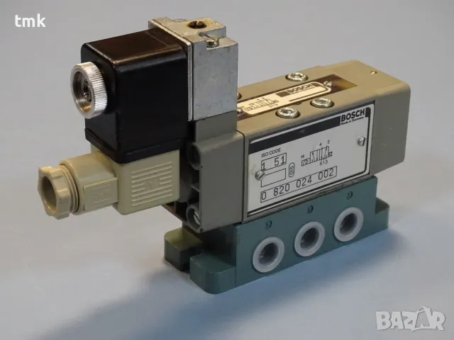 Хидравличен разпределител BOSCH 0820024002 directional valve 24VDC