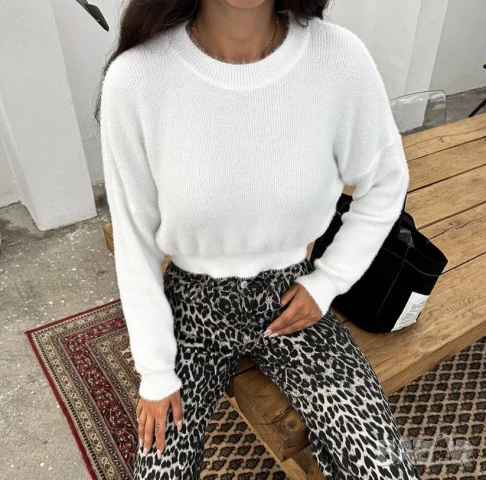 Изчистен дамски кашмирен пуловер , снимка 4 - Блузи с дълъг ръкав и пуловери - 50452343