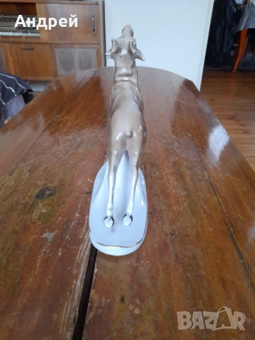 Стара Порцеланова фигурка Елен, снимка 4 - Други ценни предмети - 53499240