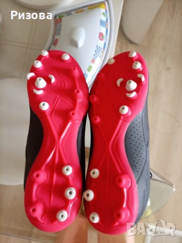 Продавам спортни футболни маратонки със спайкове, нови. , снимка 3 - Детски маратонки - 53843896