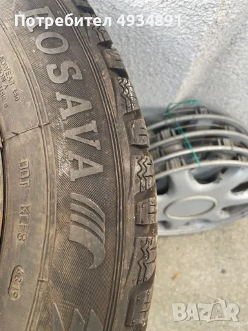 4 броя метални джанти 15" 5х100 от Toyota Avensis T22 със зимни гуми Rosava Snowgard 195/65, снимка 4 - Гуми и джанти - 55880575