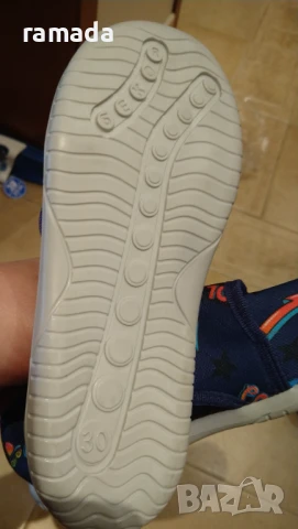 Нови пантофи 30 н., снимка 2 - Детски пантофи - 50687760