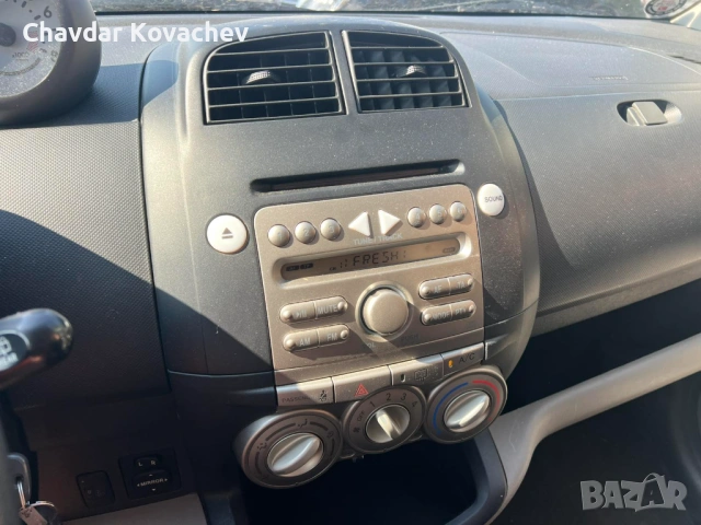 Daihatsu Sirion, снимка 9 - Автомобили и джипове - 52893152