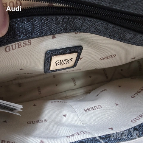 Дамска Чанта Guess, снимка 4 - Чанти - 53514654
