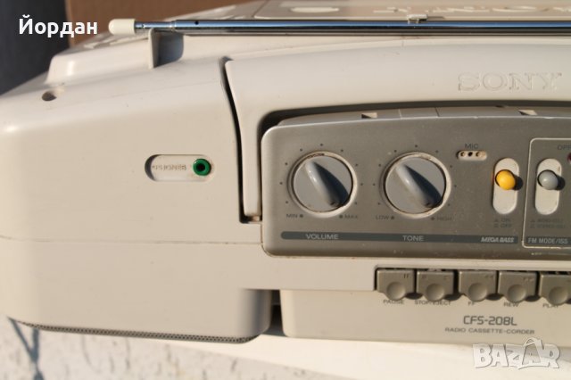 Радиокасетофон ''Sony cfs 208 l'', снимка 5 - Колекции - 39675115