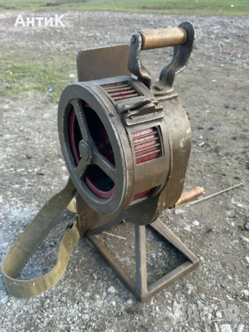 Военна Ръчна Сирена за Въздушна Тревога, снимка 6 - Антикварни и старинни предмети - 52772477