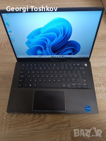 лаптоп dell vostro 5402