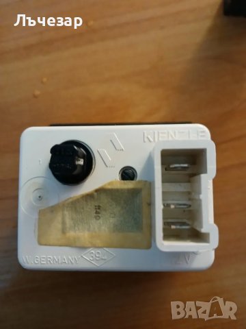 Часовник Renault Clio 1, снимка 6 - Части - 48841154