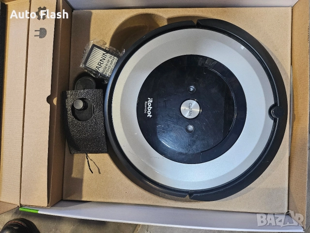 Робот прахосмукачка iRobot Roomba e5 (модел e5154), снимка 2 - Прахосмукачки - 52828403