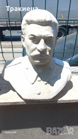БЮСТ НА СТАЛИН ВОЖДА, снимка 3 - Антикварни и старинни предмети - 50697499