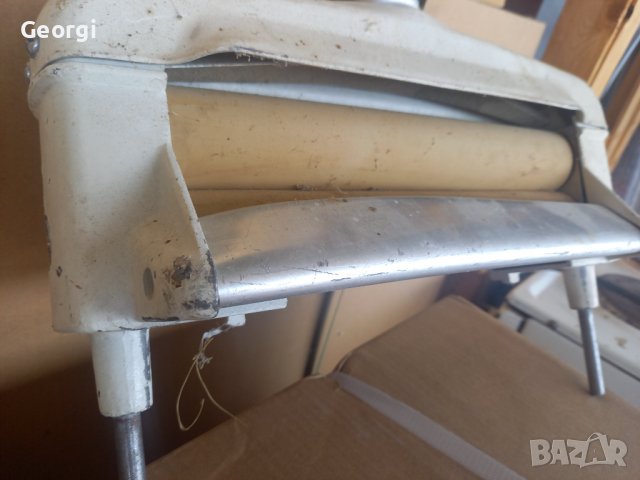 Старинен уред за дрехи, снимка 2 - Антикварни и старинни предмети - 41661414