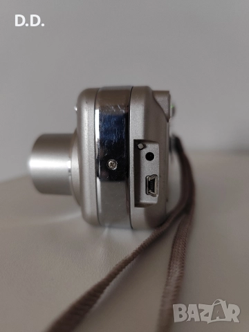 Дигитален фотоапарат Revue DC 4400, снимка 7 - Фотоапарати - 52996935