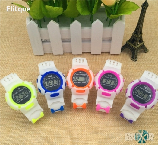 Ултра лек и мек детски ръчен часовник за момчета и момичета син или розов.