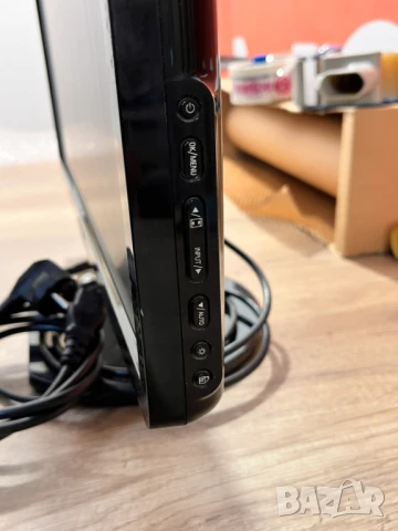 Продавам монитор Philips – модел HWGC9220, напълно изправен и в отлично състояние., снимка 2 - Монитори - 51317308