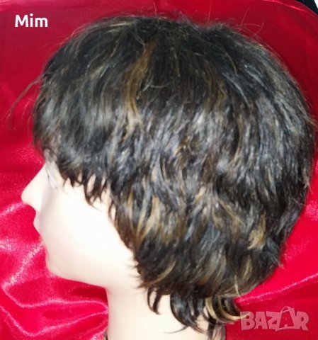 Къса Черна  перука на пеперява руси кичури 