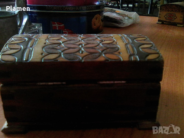 Българска дървена кутия за бижута сувенир 2, снимка 2 - Антикварни и старинни предмети - 36347991