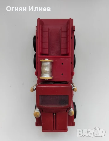 Стара пожарна кола играчка, соцпроизводство, завод Мир , снимка 3 - Други ценни предмети - 50968479